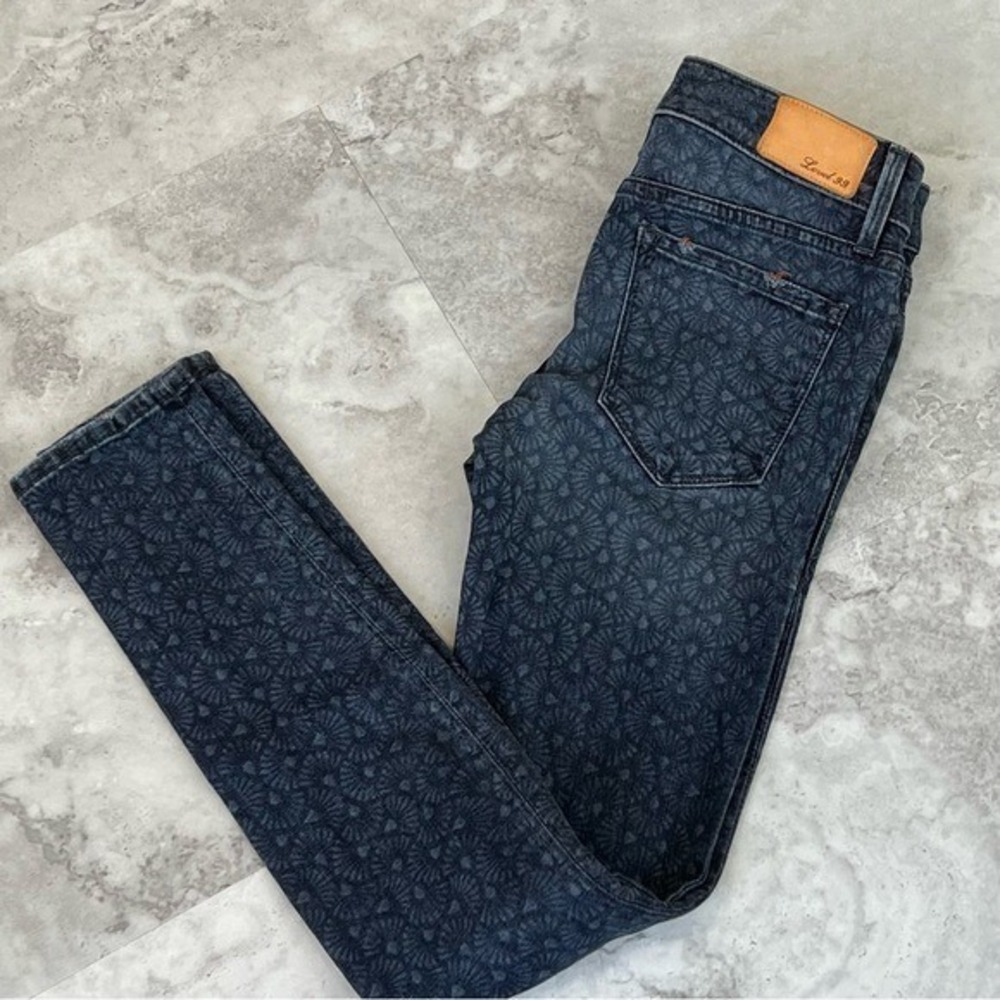 Level 99 Janice Ultra Skinny Jeans 26 Fan Print Dita Burlesque Wash XO2616F